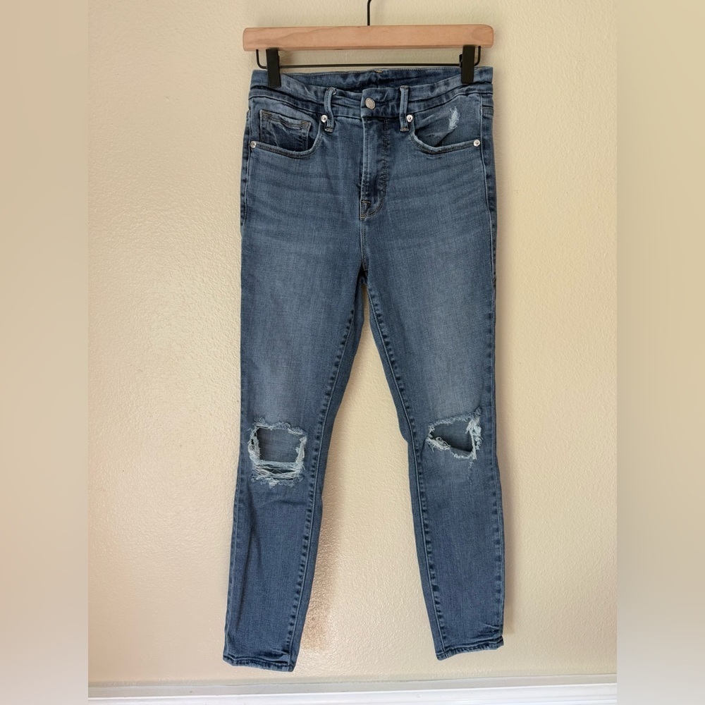 GOOD AMERICAN Good Legs Crop Distressed Jeans